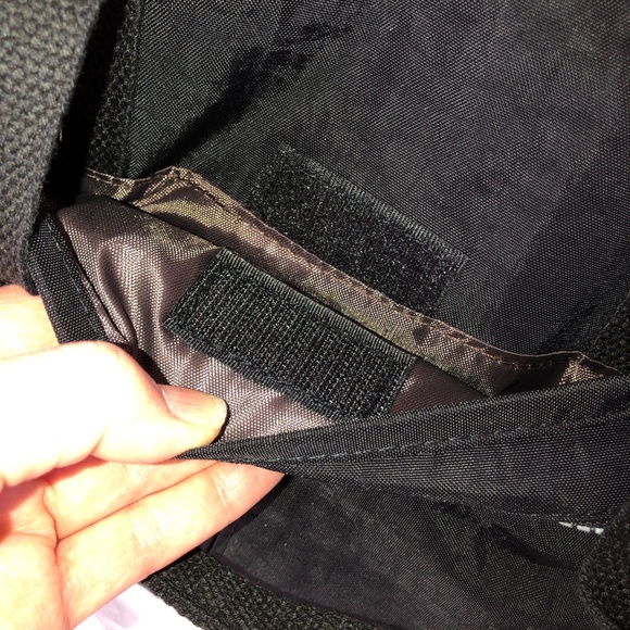 NWOT ZYSUN Nylon Crossbody Zip Closure Lightweight Waterproof Black Tote Handbag - Picture 10 of 15